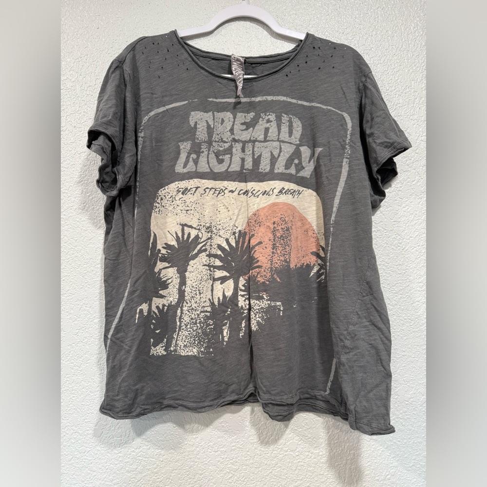 Magnolia Pearl Tshirt